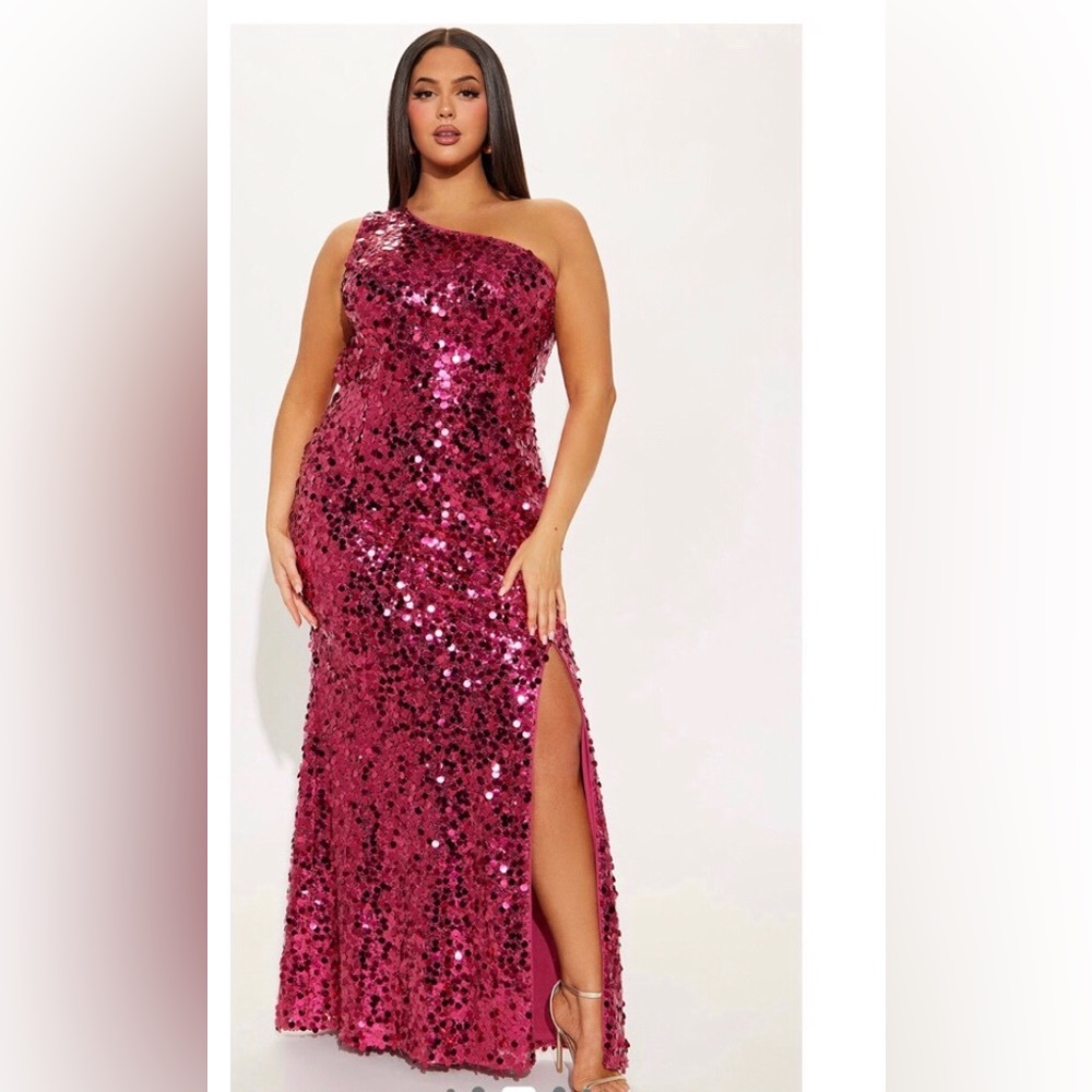 Plus Fuchsia Showstopper Dress